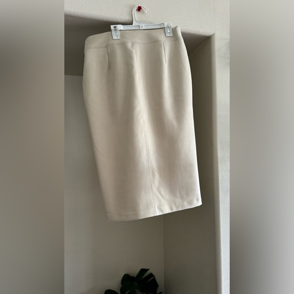 Mark New York Skirt - Picture 5 of 7